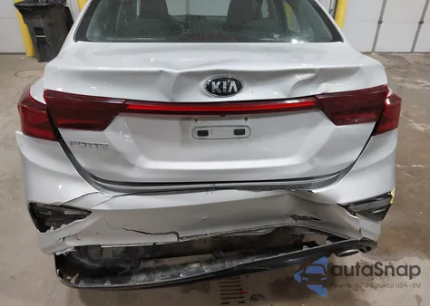 2021 Kia Forte Lxs из США, поврежденный, VIN 3KPF24AD2ME362809